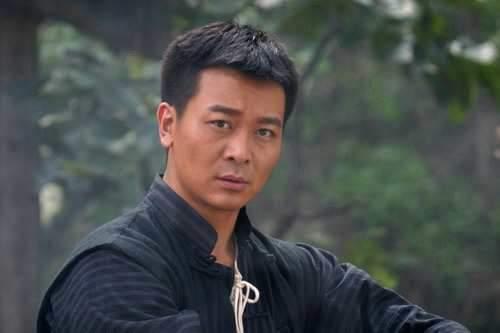 吴樾：从武术健将到荧幕英雄，探索其演艺生涯与武术成就
