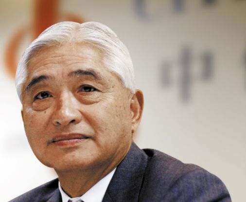 从基层到上市：钟睒睒的商业传奇_从基层到上市：钟睒睒的商业传奇_从基层到上市：钟睒睒的商业传奇