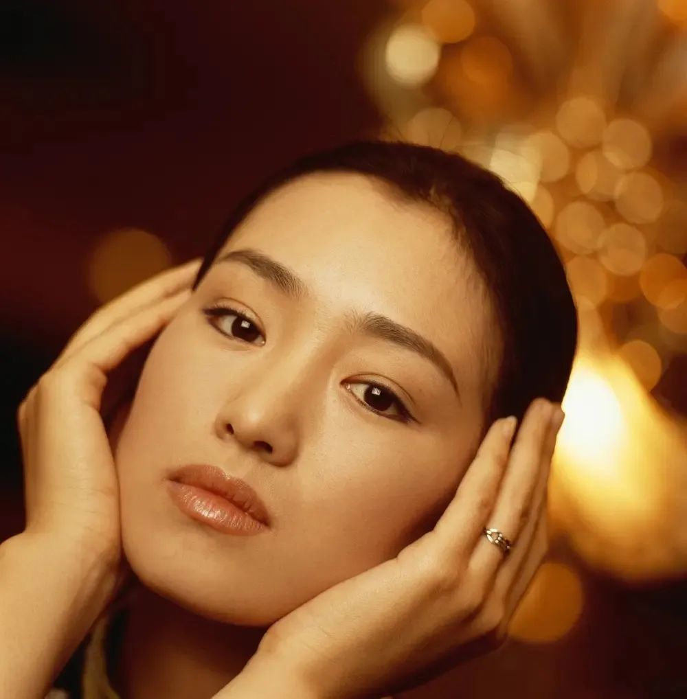 回望27年前陈凯歌旧作霸王别姬，巩俐塑造菊仙成亮点，演艺准则揭秘