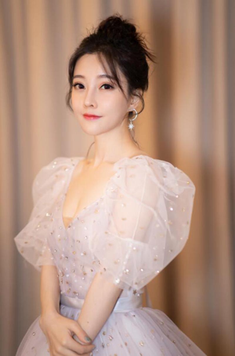 冯提莫唱少年_冯提莫酷狗音乐id_冯提莫与年轻音乐人的合作，助力新生力量