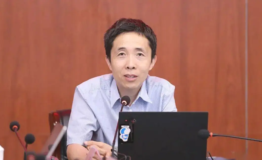 十四五时期我国财政安全运行面临4大风险挑战，教授讲解详细原因